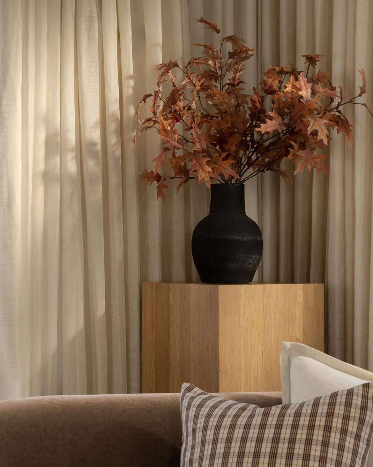 Auster Distressed Vase