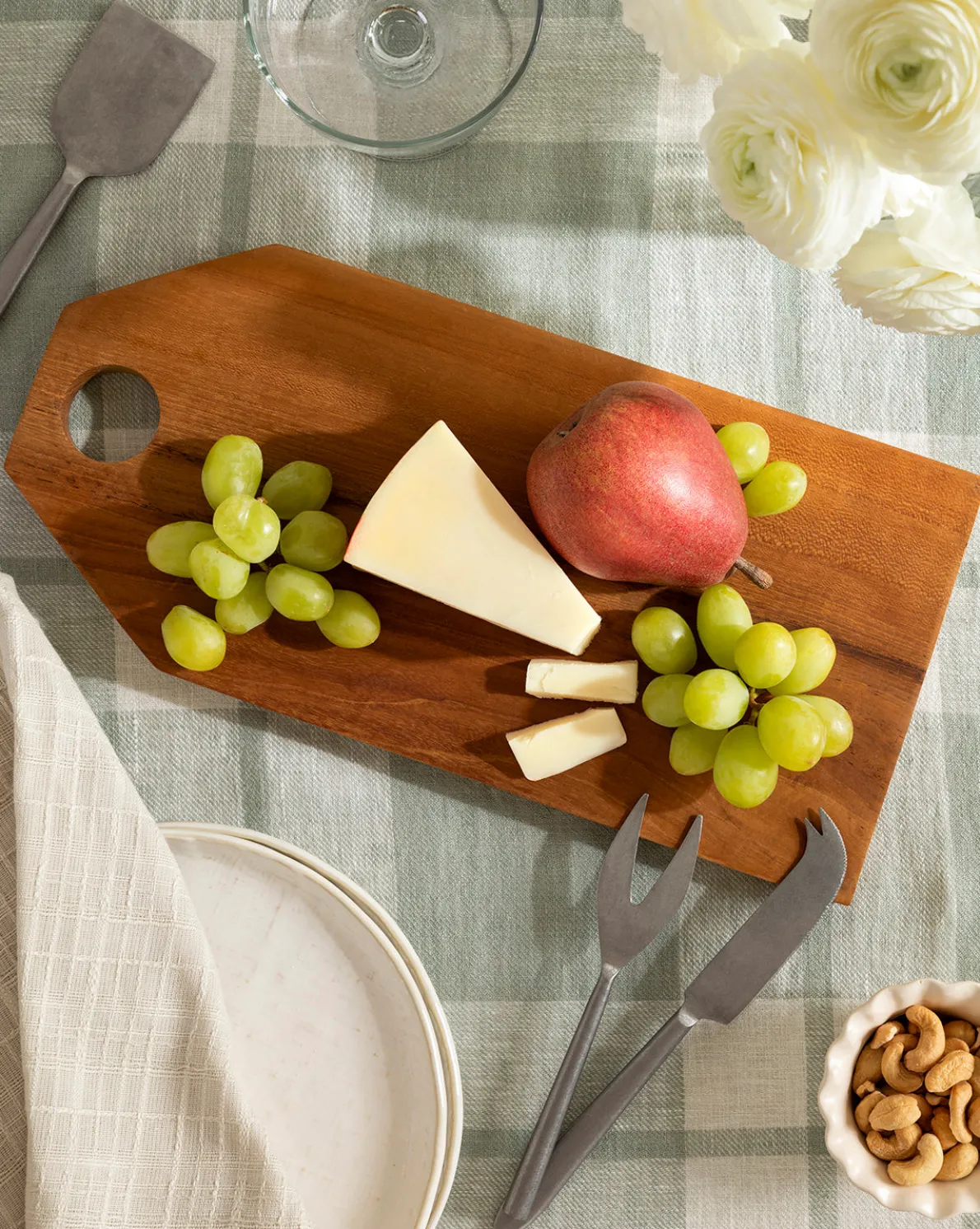 Bevelled Edge Cutting Board