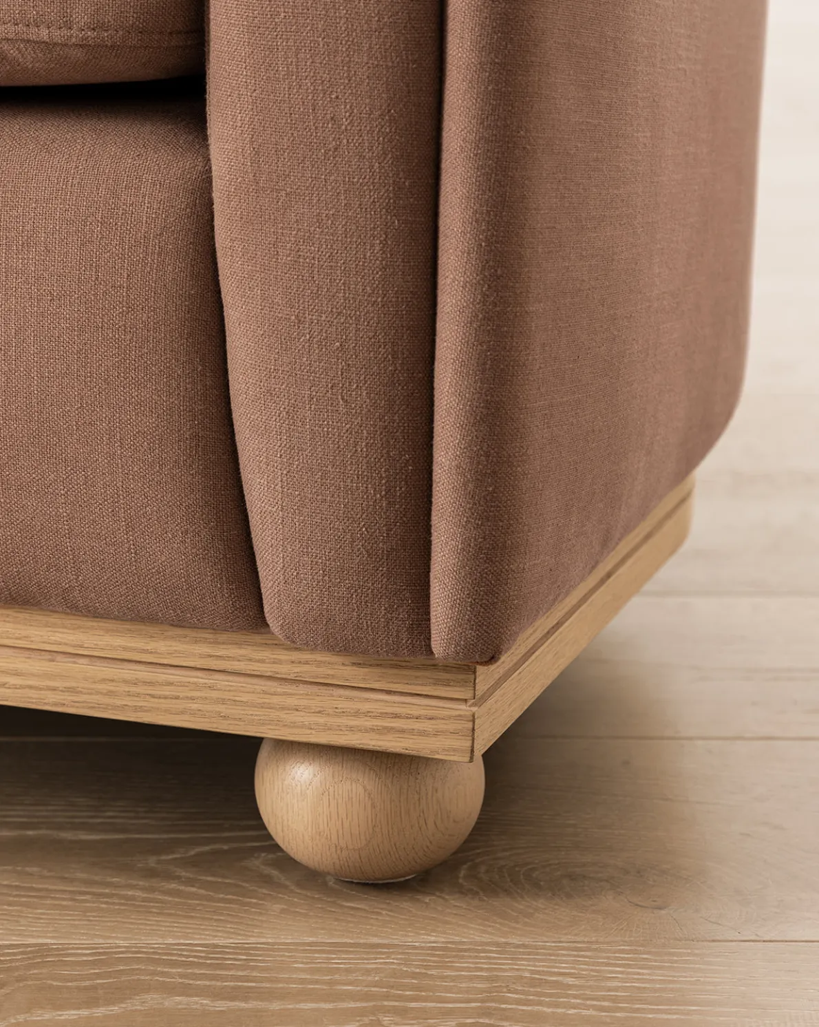 Bunnell Lounge Chair (Ready to Ship)