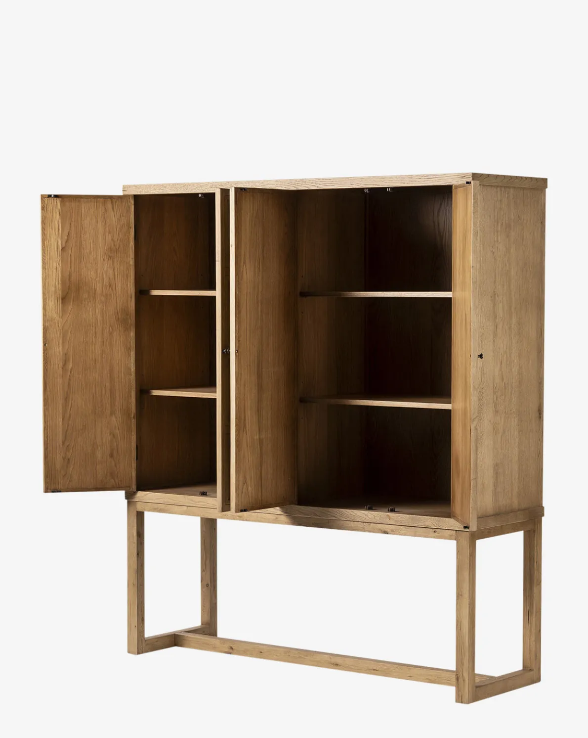 Carrington Cabinet