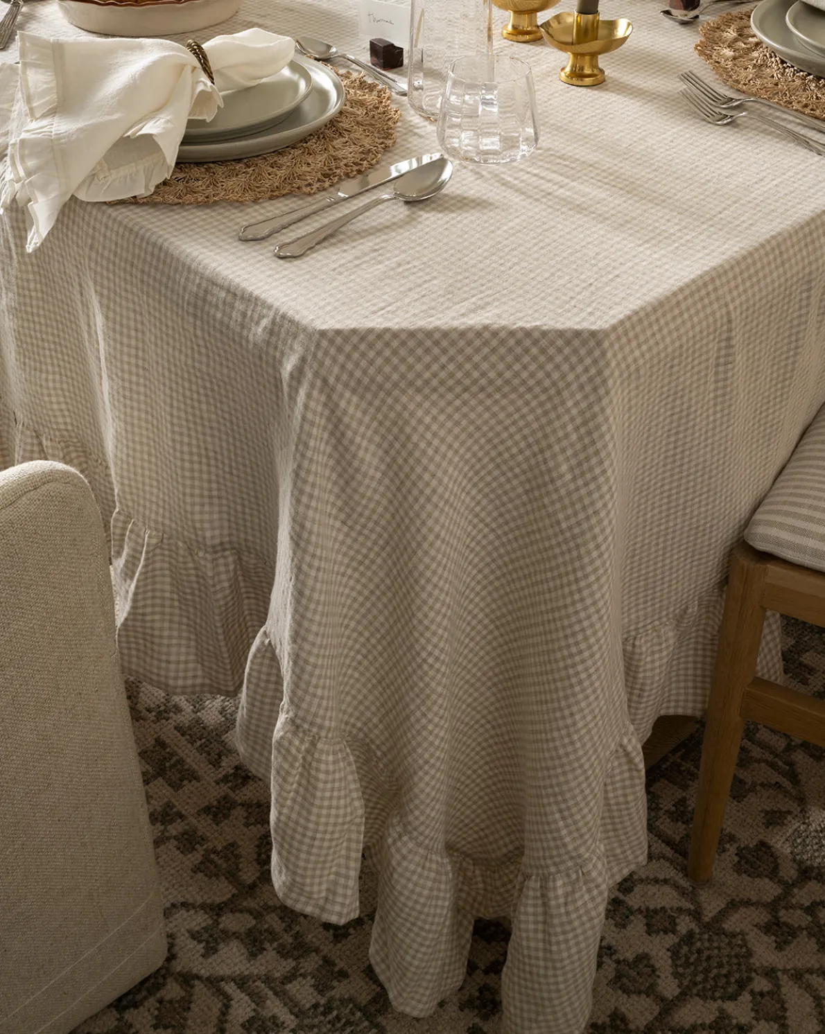 Catania Linen Ruffle Tablecloth
