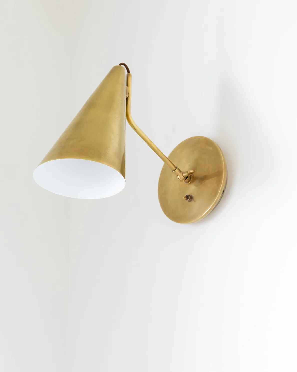 Clemente Single Sconce