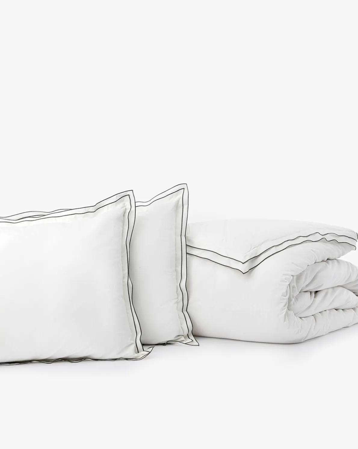 Devlin White Duvet Cover & Sham Set