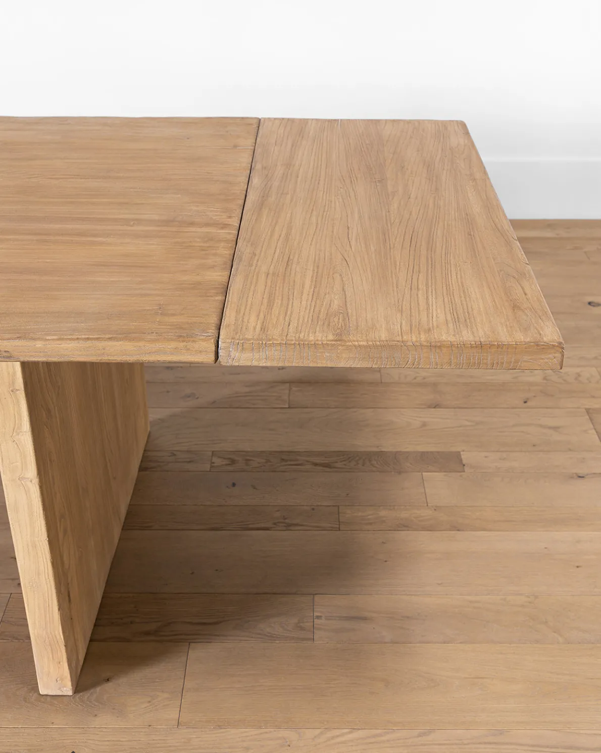 Dillon Extension Dining Table
