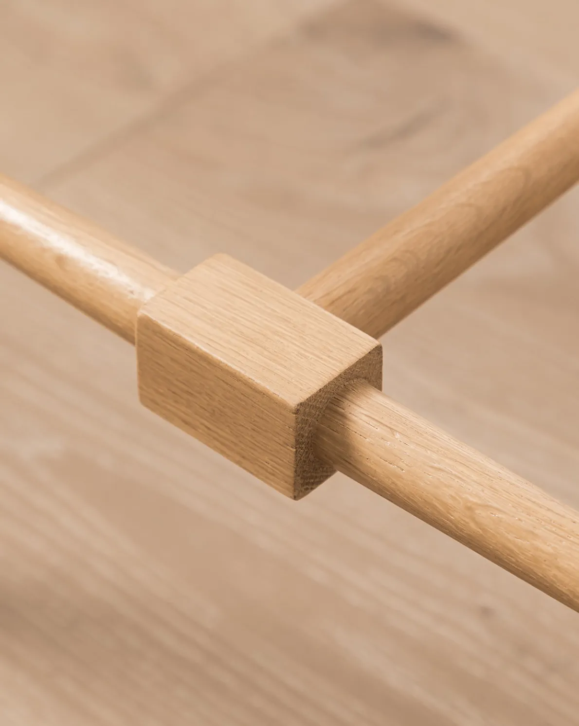 Fielder Counter Stool