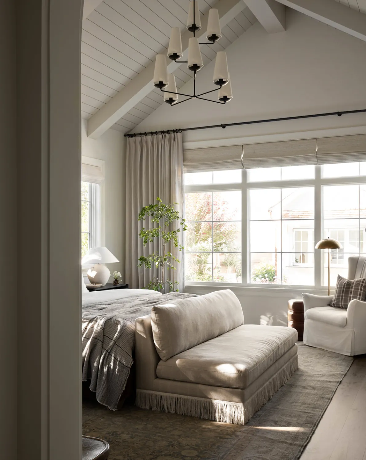 Fontaine Vertical Chandelier