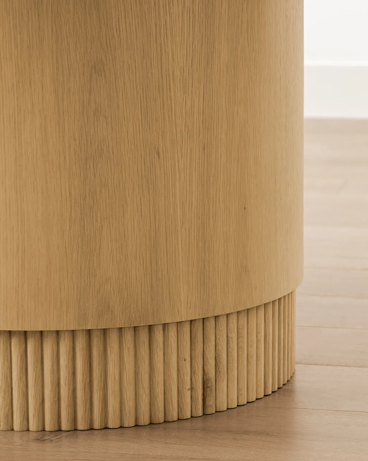 Gilroy Round Oak Dining Table