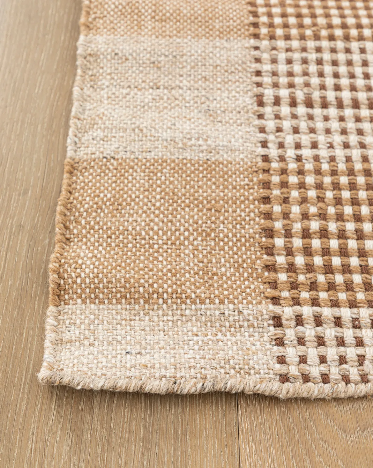 Hargrove Handwoven Indoor/Outdoor Rug