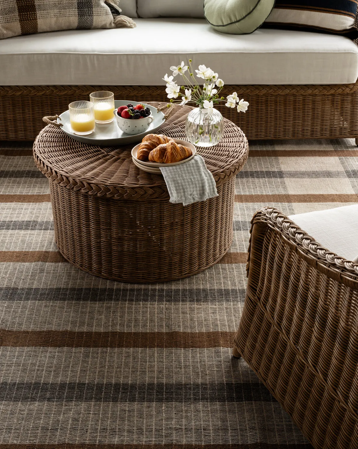 Keenan Handwoven Indoor/Outdoor Rug