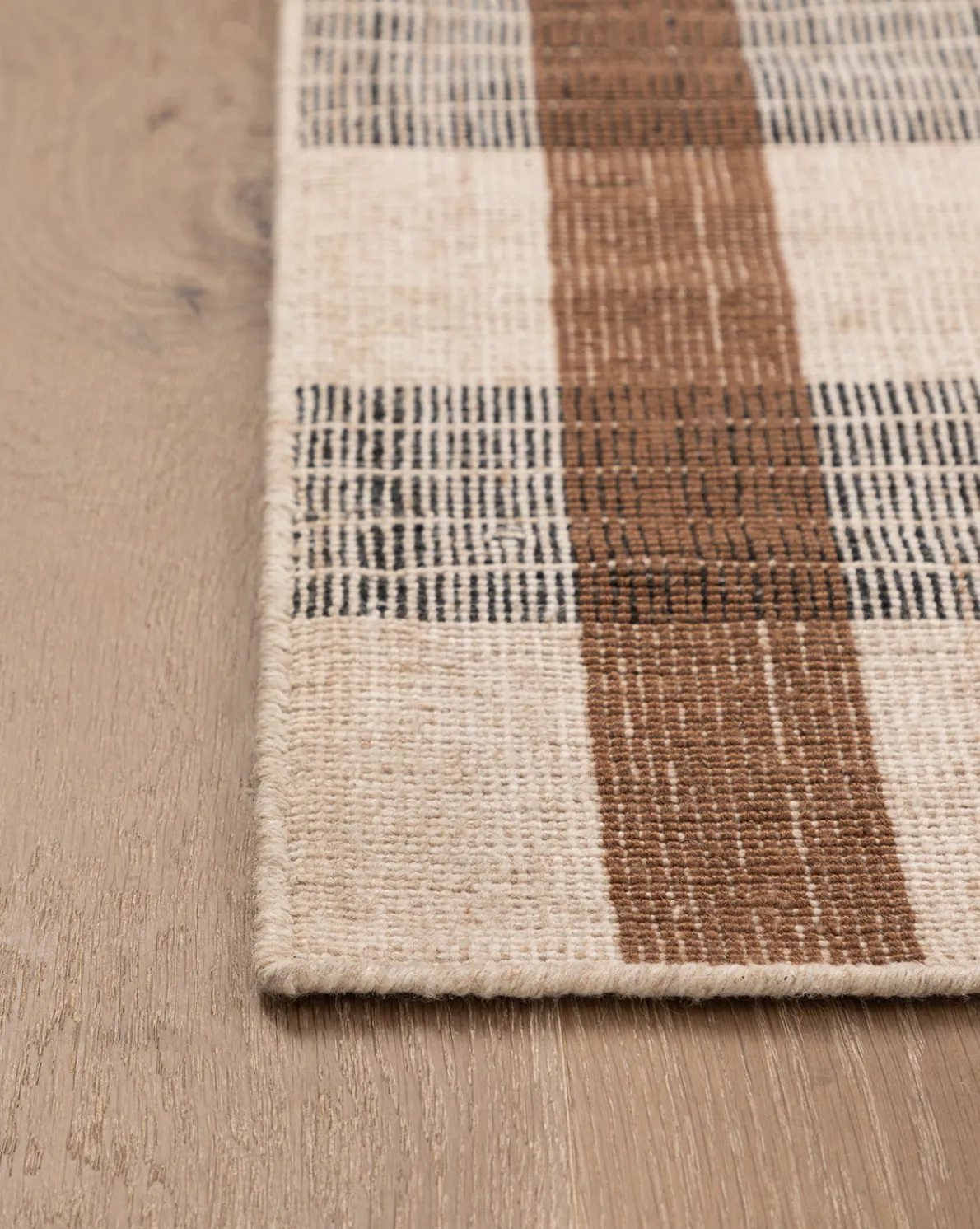 Keenan Handwoven Indoor/Outdoor Rug