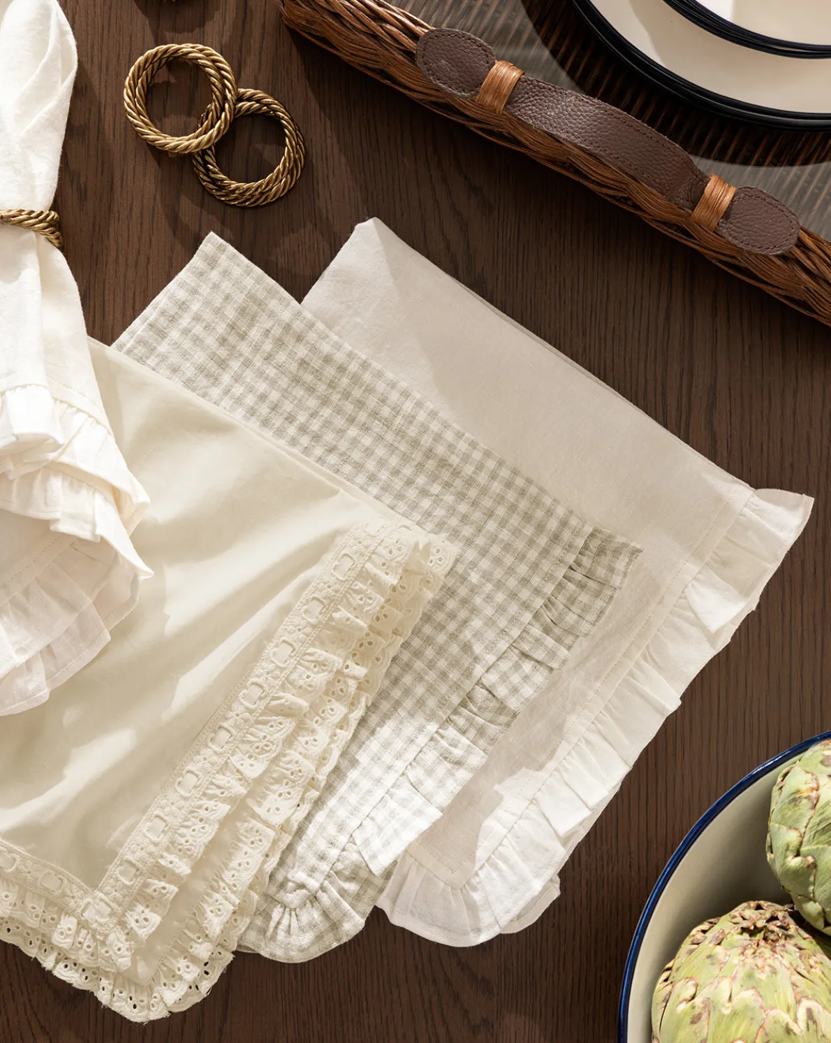 Lace Trim Napkins (Set of 4)