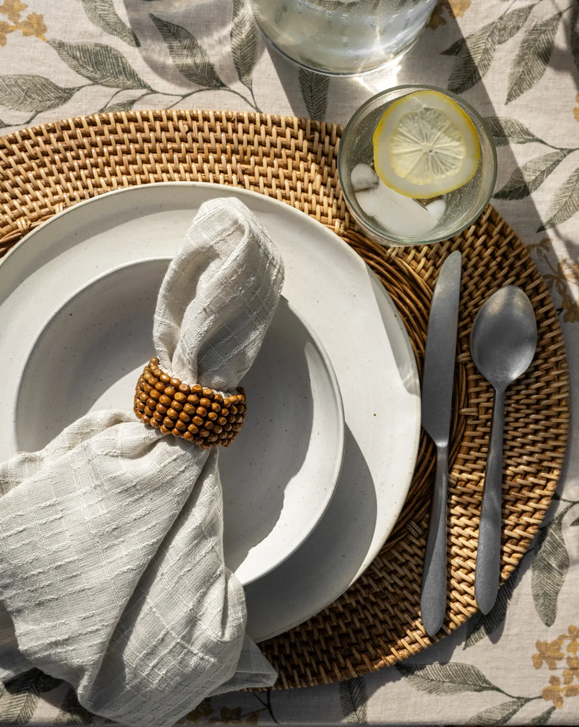 Lilia Flatware (Set of 5)