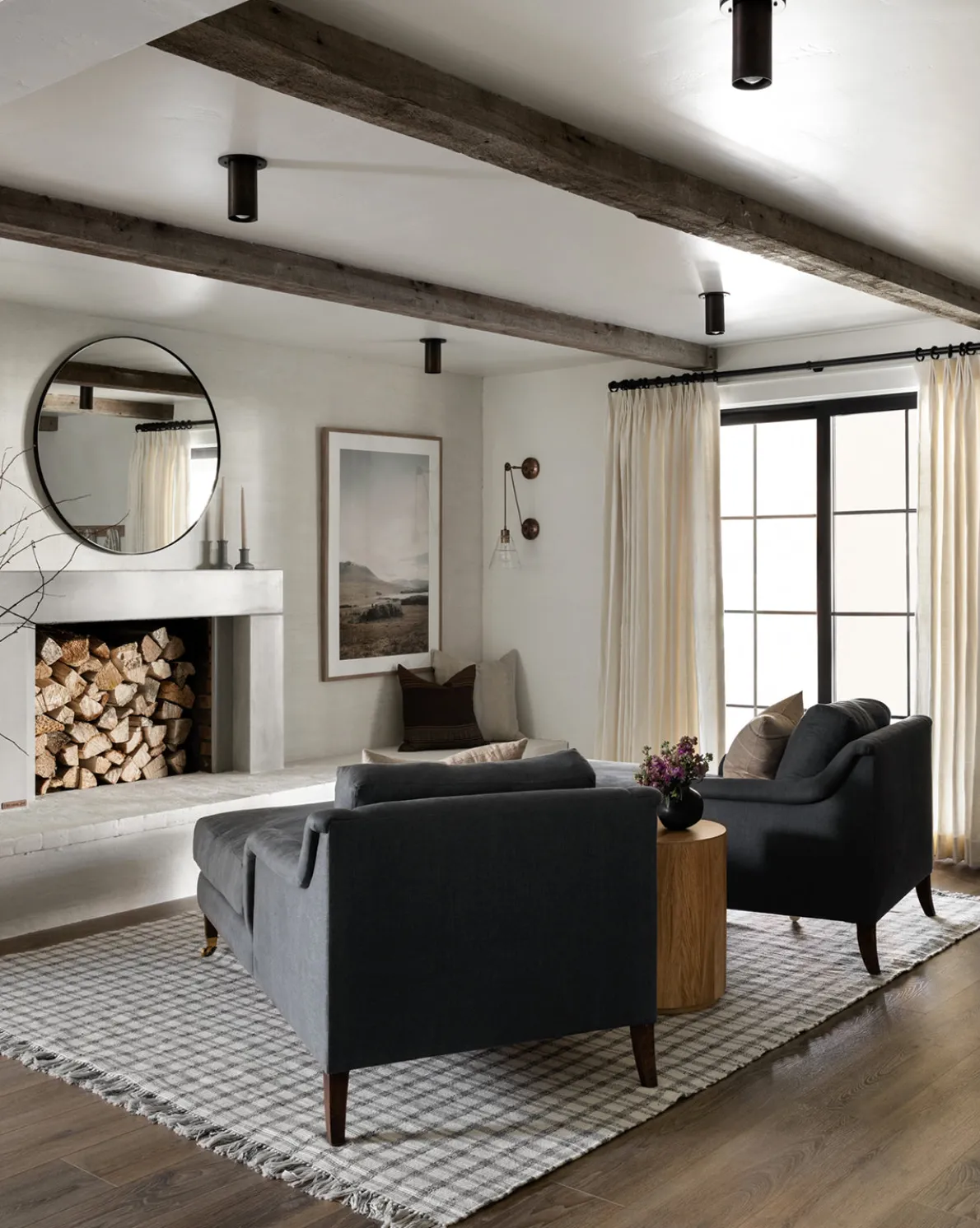 Lucille English Roll Arm Chaise Lounge