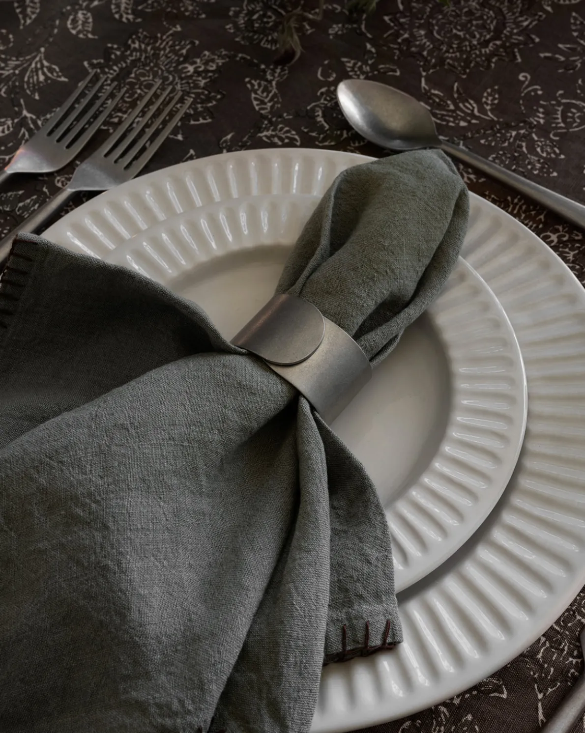 Maggie Linen Napkins (Set of 4)