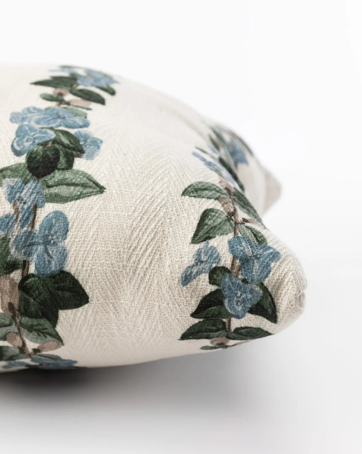 Malyn Indoor/Outdoor Pillow