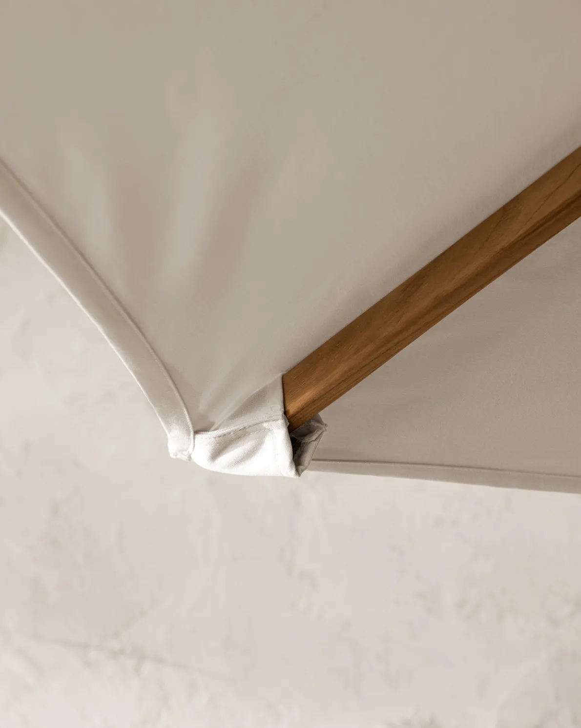 Marques Outdoor Round Umbrella