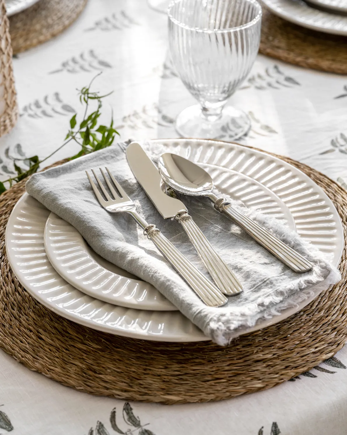 McNully Flatware (Set of 5)