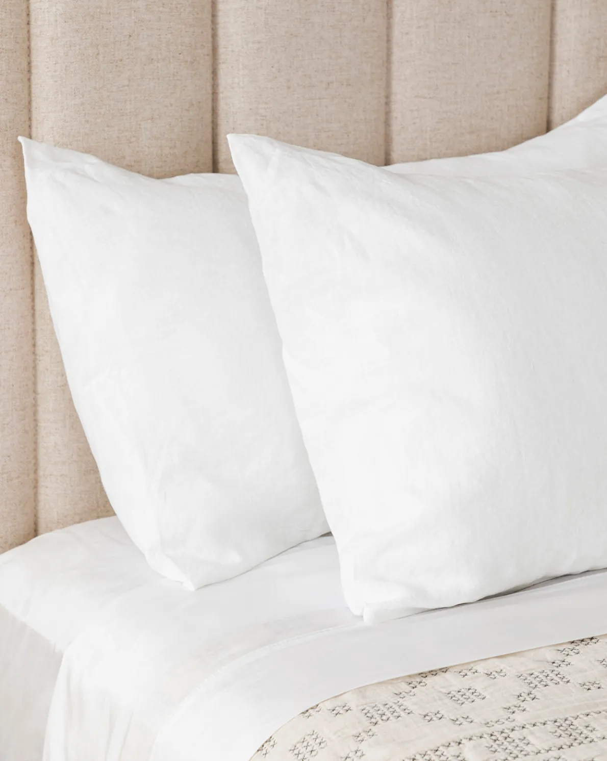 Penelope White Linen Shams (Set of 2)