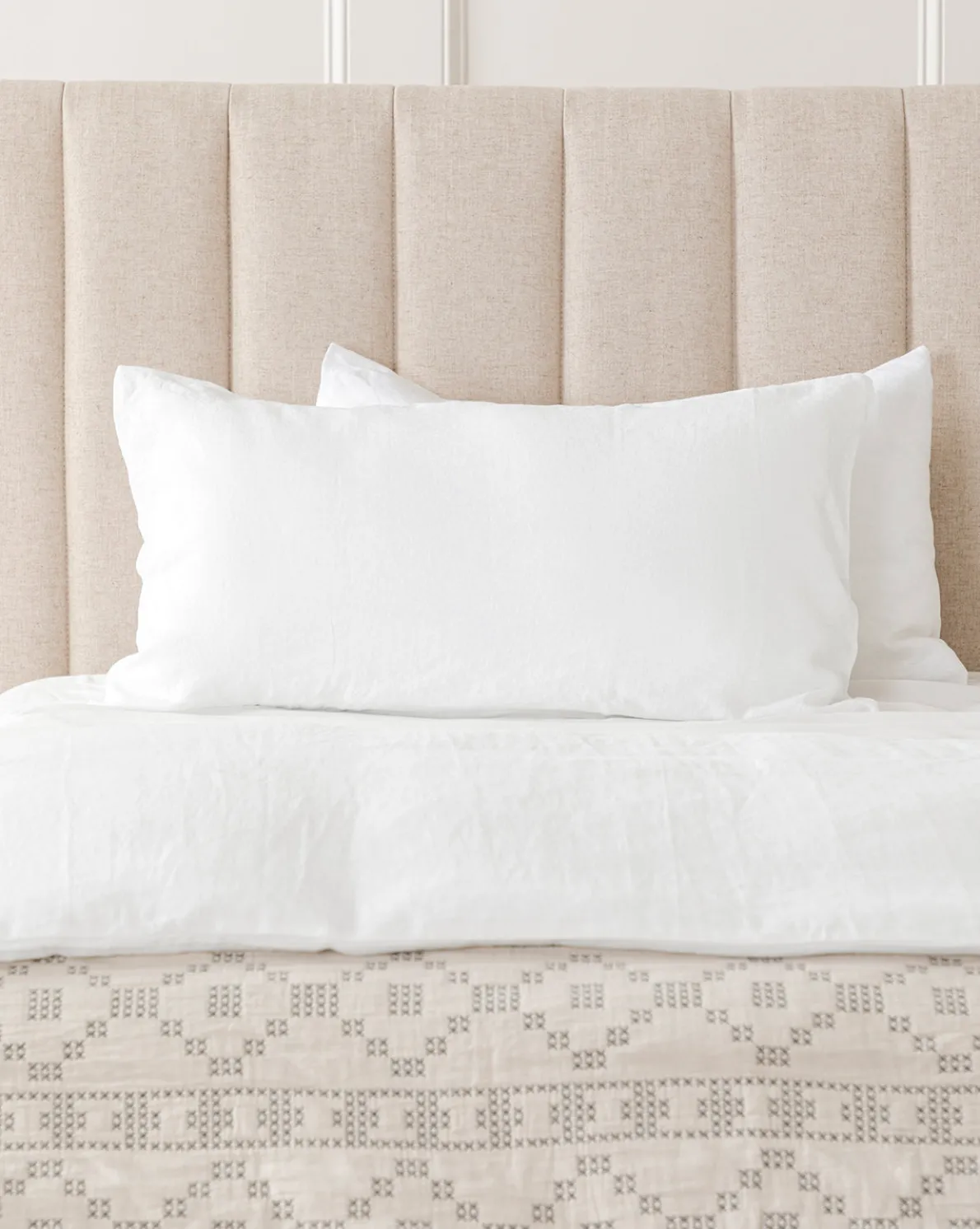 Penelope White Linen Shams (Set of 2)