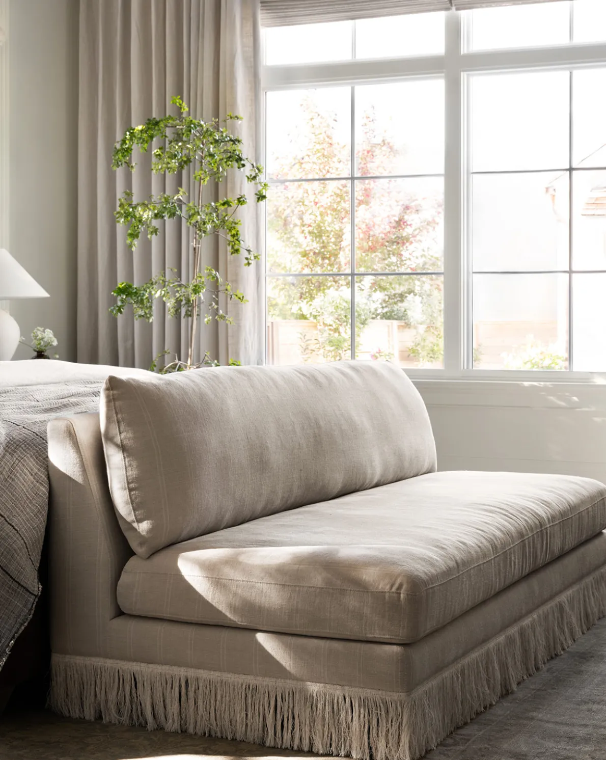 Philippa Settee (Ready to Ship)