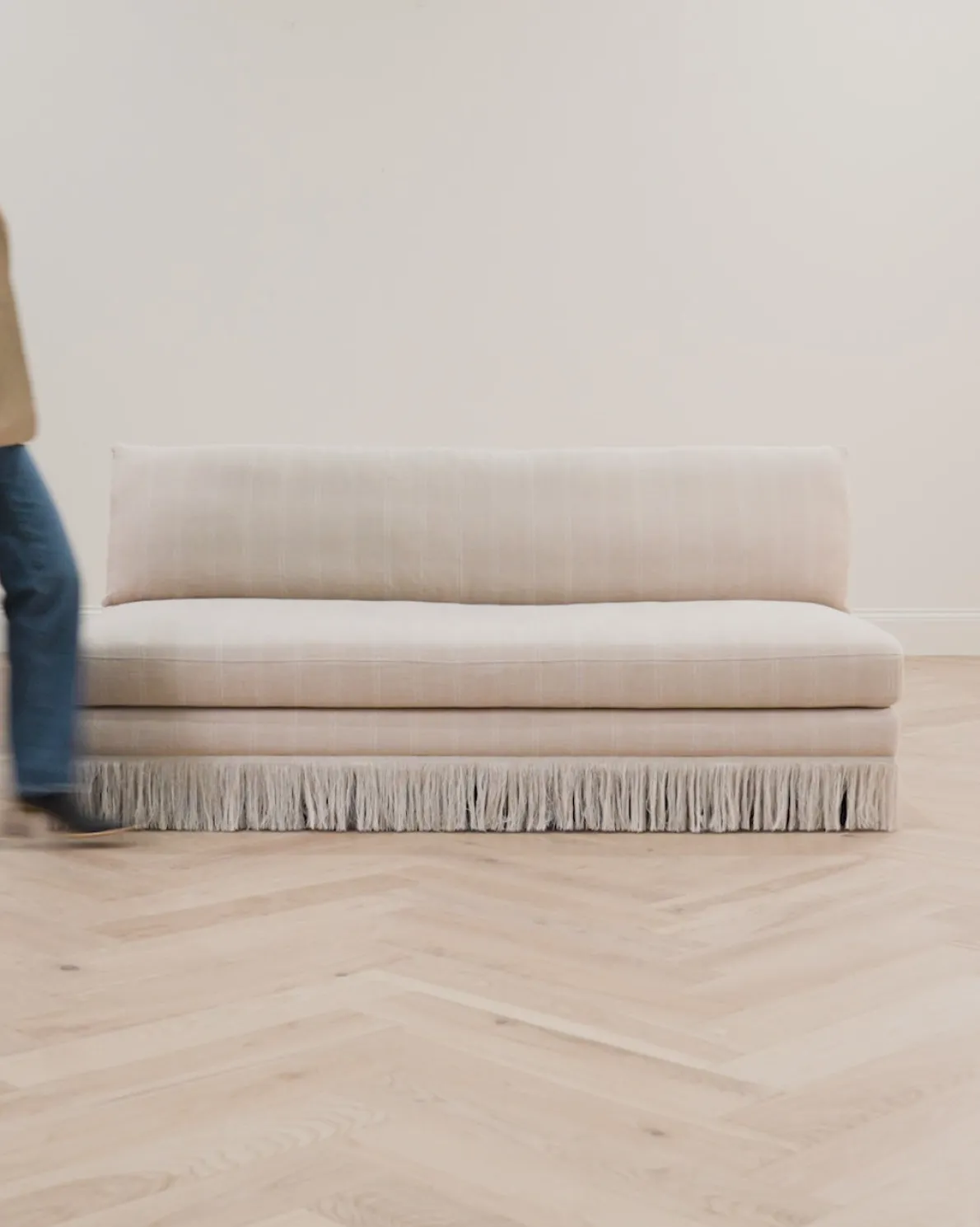 Philippa Settee (Ready to Ship)