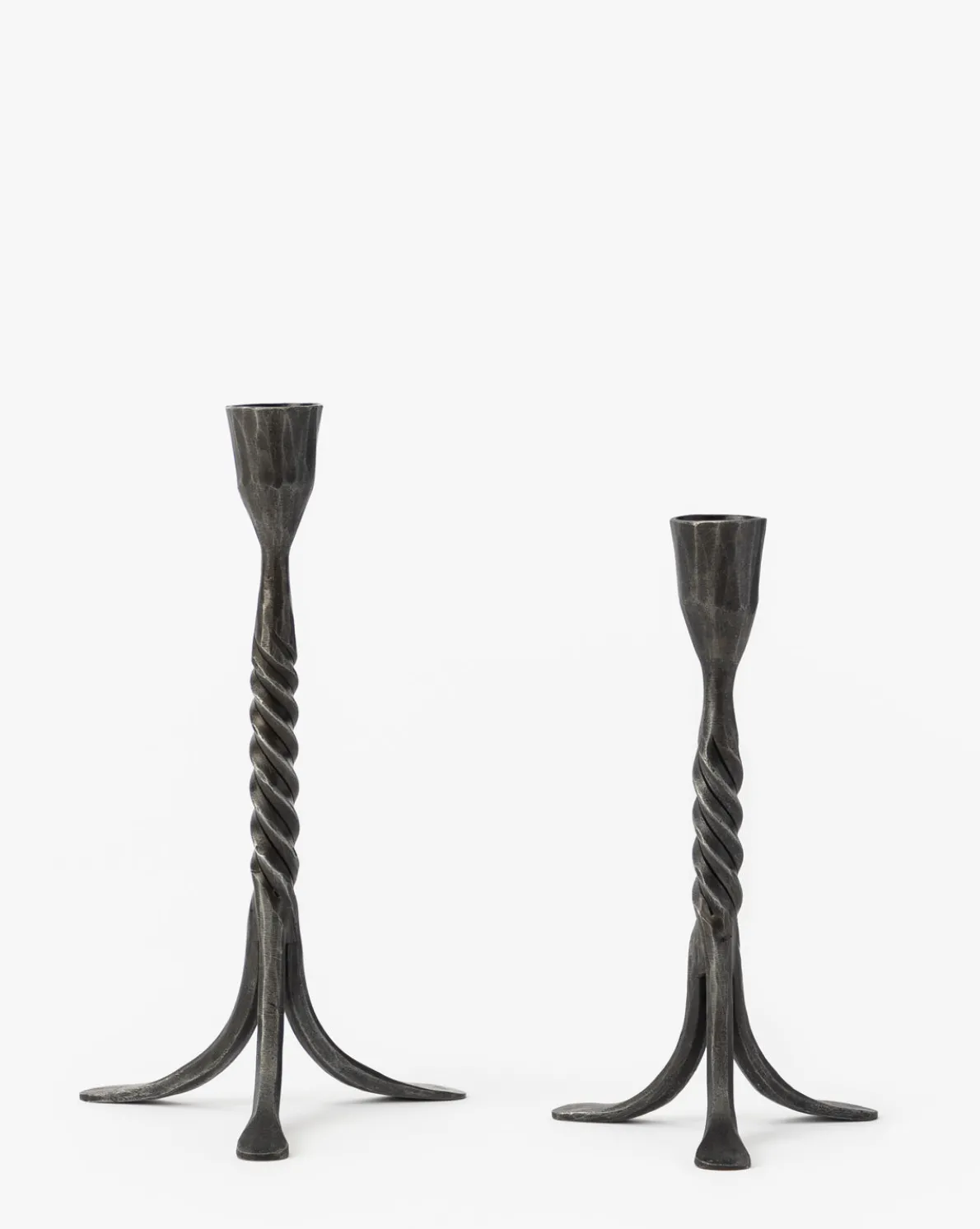 Rosario Taper Holder