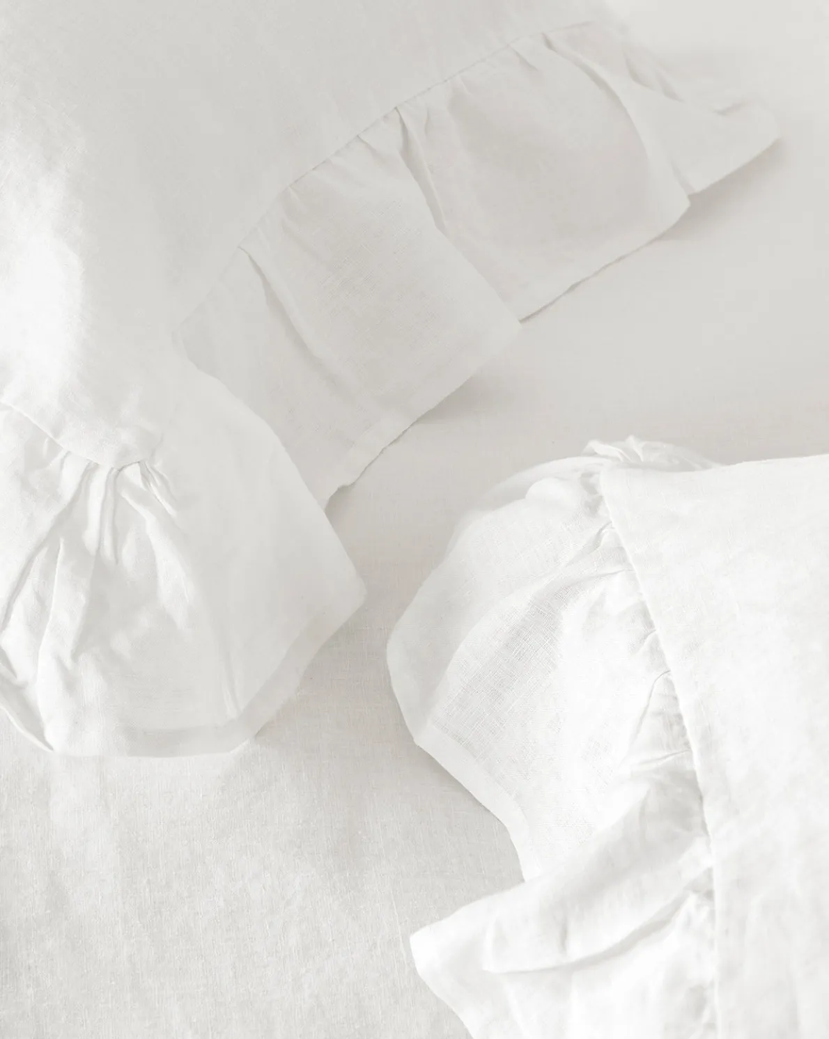 Ruffle White Linen Shams (Set of 2)