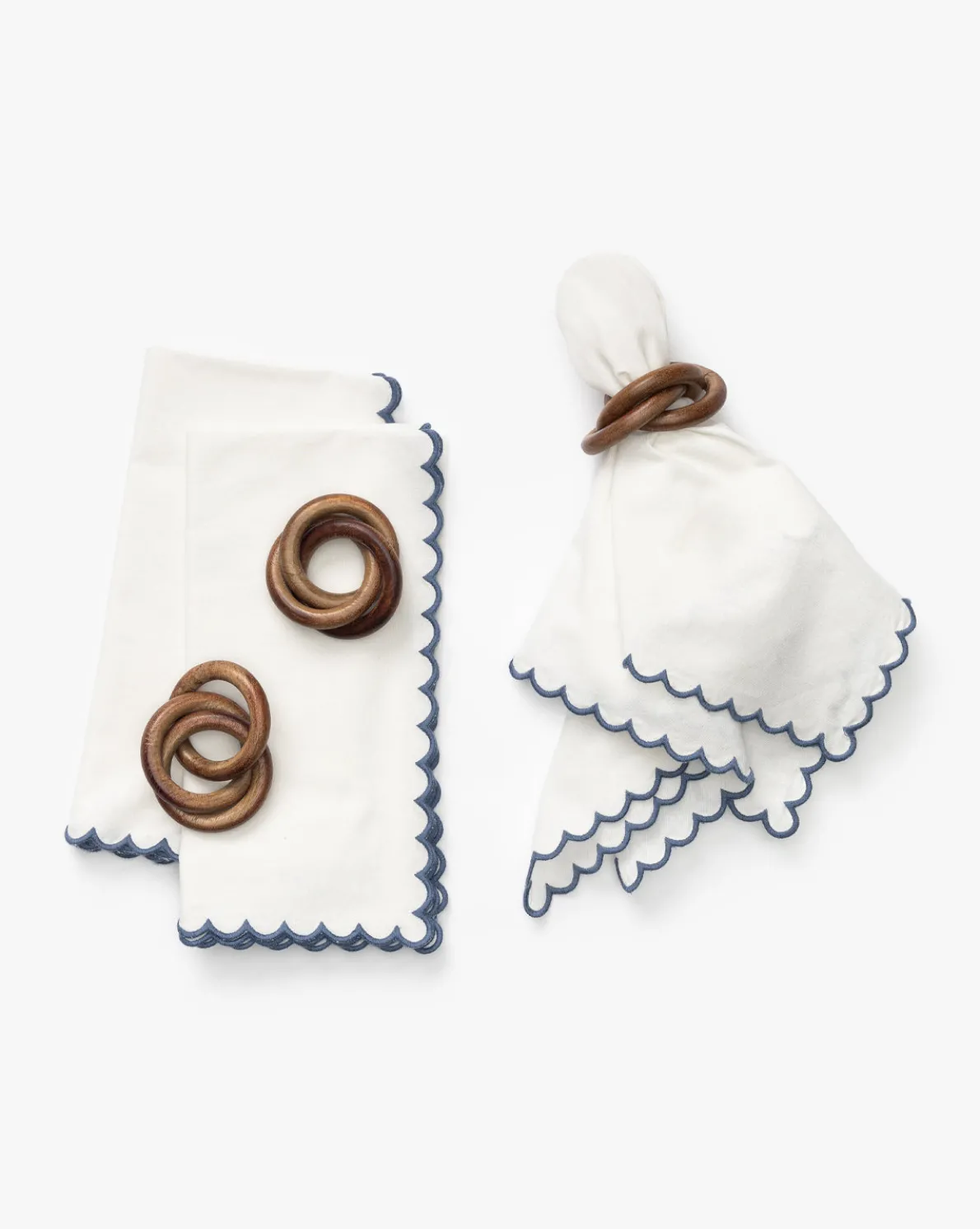 Scallop Border Napkins (Set of 4)