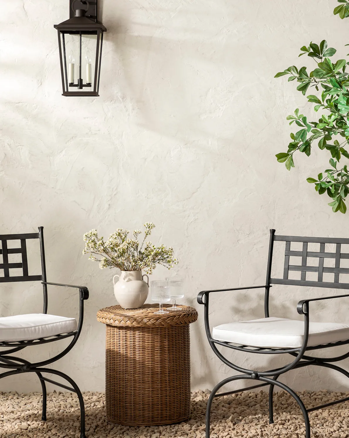 Soren Indoor/Outdoor Wall Sconce